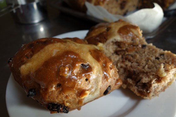 Breville Hot Cross Bun