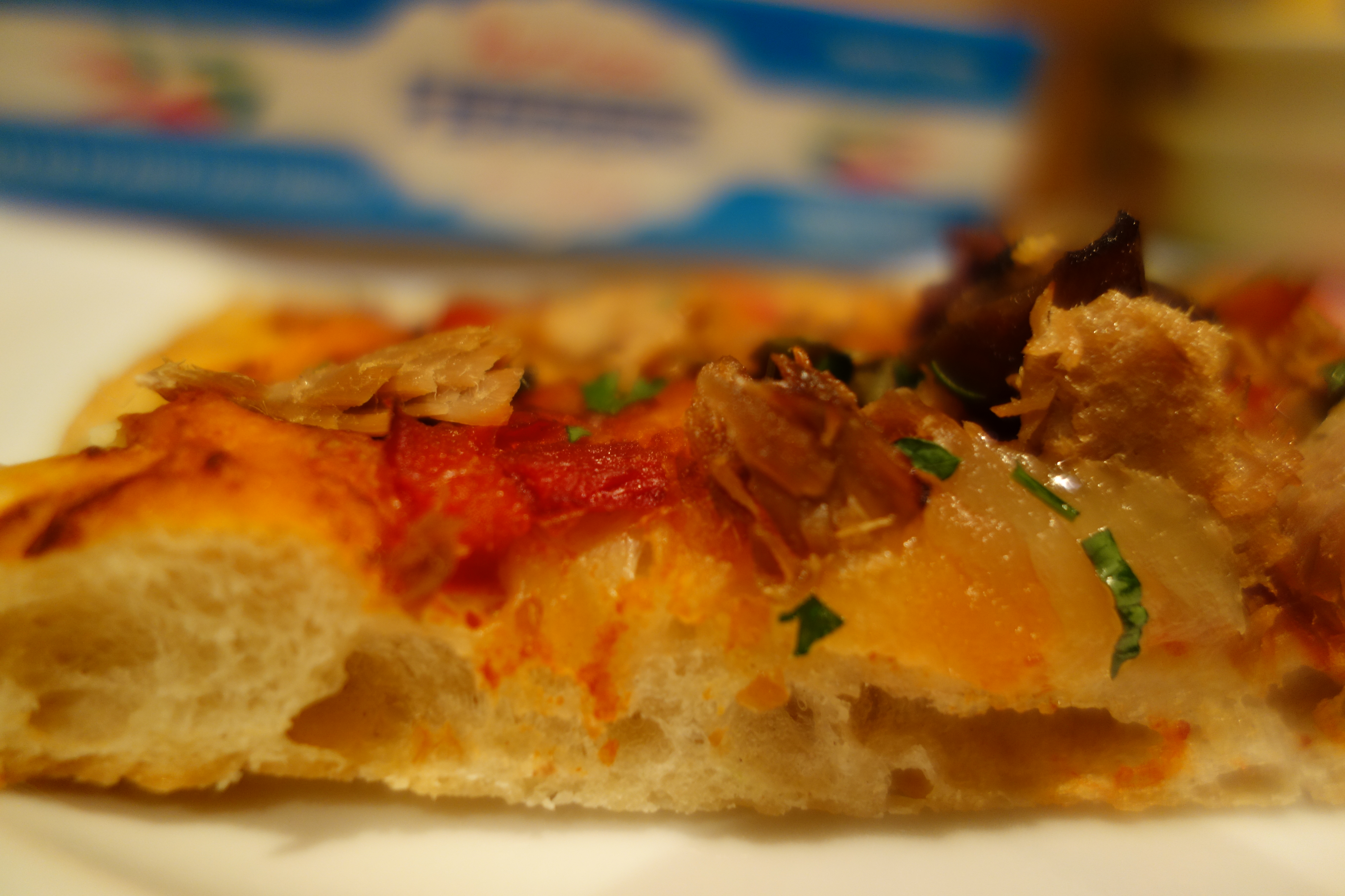 Tuna and Tomato Pizza